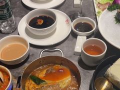-德天肥牛海鲜火锅(城西银泰店)