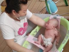 -爱月宝月嫂·育儿嫂(哈尔滨总店)