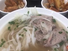 越南生牛肉粉-PHO·5越南牛肉粉(建新路店)