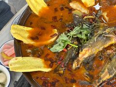 -丹水桥地锅鱼·翘嘴鲌·地方特色全鱼宴(丹江口大坝店)