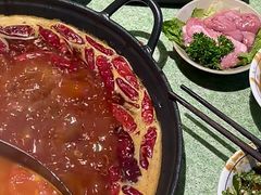 -憨铁匠老火锅(龙岗万科里店)