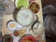 -叁煨蹄花·下饭盐帮菜(人民广场店)