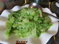 苦瓜炒豆米-瑞丰园庭院餐厅·白族传统家常菜