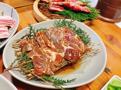 -草家酱蟹炭火烤肉店(珲春南路一店)