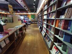 -新华书店(解放路店)