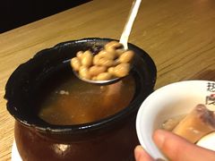 黄豆煨猪脚汤-热度餐厅(老佛爷店)