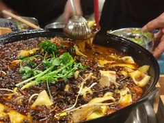-鸿顺老铁锅美蛙鱼府(解放碑店)
