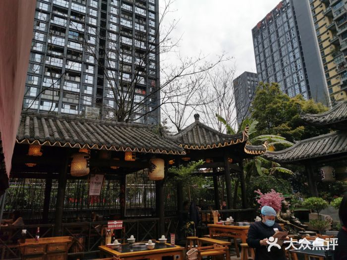 捞锅坝子老火锅(汽博中心店)大堂图片