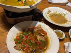 -头上红煨盐鸡·非遗院子餐厅