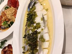 -万龙洲海鲜(大兴绿地缤纷城店)