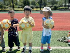 -瑞恩宝感统训练·语言提升·蒙氏托育中心