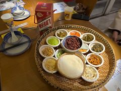 -包整·丝娃娃(一览甲秀楼风景店)