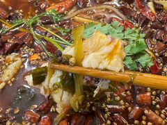 -鸿顺老铁锅美蛙鱼府(解放碑店)