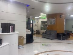 -雅悦齿科(顾村公园店)