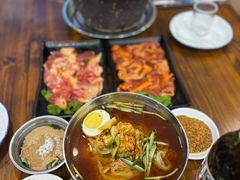 -韩风烤牛肉冷面店