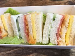 -万利隆·活力烘焙(人民路店)