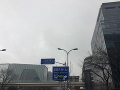 -龙湖虹桥天街-停车场