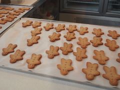 -VERIE BAKEHOUSE