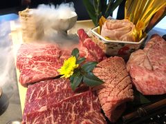 -铭牛烧肉·和牛海鲜自助(高新月牙湖店)