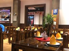 大堂-申德勒加油站餐厅(三里屯北小街店)