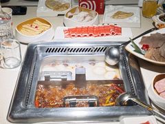 -海底捞火锅鲜切牛肉主题店(长寿路店)