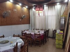 -峡谷农家乐饭店