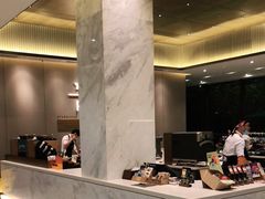 -星巴克臻选(深圳龙华红山天虹店)