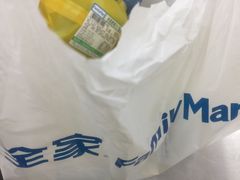 -全家便利店(南峰中心店)