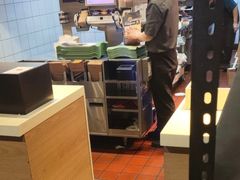 -麦当劳(虹梅路地铁站店)