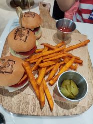 -MINI MARS KIDS CLUB亲子家庭中心(长宁天山店)