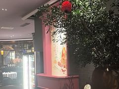 -八府香鸭·啫啫煲(华山路店)