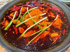 -六公里老火锅(总店)