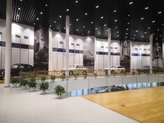 -杭州中沃沃尔沃4S店(滨江区店)