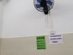-梁阿婆廿年老牌扣肉糯米饭