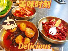 -草家酱蟹炭火烤肉店(珲春南路一店)