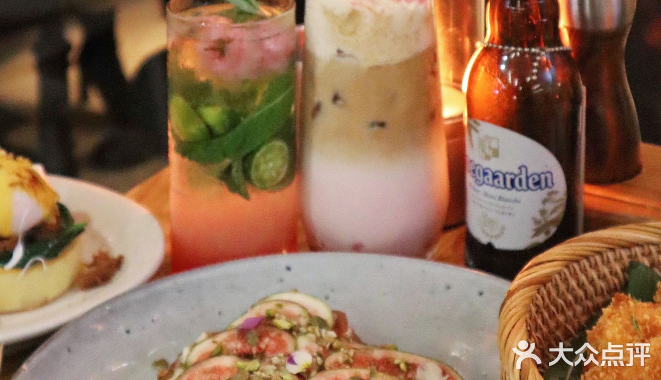 和喜欢的人一起吃饭，连空气都会变得浪漫！