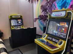 -不可思议减压馆·解压博物馆·摔碗发泄·团建定制