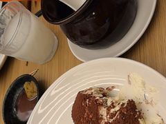 -怡咖啡海鲜自助餐厅(浦东香格里拉店)