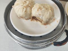 -胡成记口蘑龙眼包子(盐道街店)