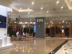 -COS(月星环球港店)