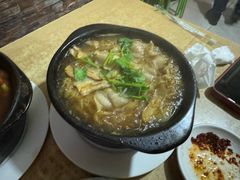 酸菜白肉-砂锅店