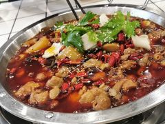 -晓彭肥肠鸡·泡椒鸡火锅(水木天地店)