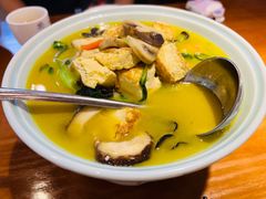 杂菌手工豆腐-涌觅名灶·本地海鲜宁波菜(财富广场店)