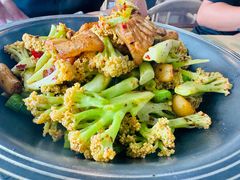 -乔家小院•本地小海鲜•非遗驴肉(万年泉路店)