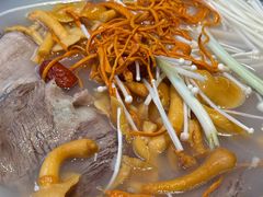 -九寨特色牦牛肉汤锅 羊肉汤锅