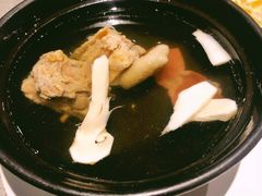泡酸（木瓜）土鸡汤-半山腰·云南菜(侨福芳草地店)