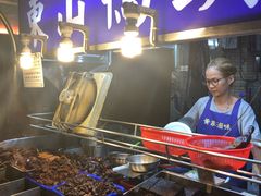 -六合夜市