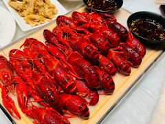 -肥肥虾庄·金牌油焖大虾(汉街SKP店)