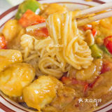专治没胃口的咖喱海鲜面，好吃到舔盘！🍜