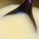 来干了这杯米酒 我们一起迎接秋天